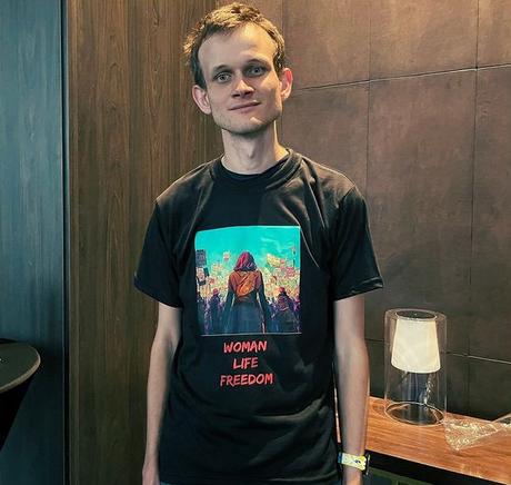 Vitalik Buterin, the co-founder of Ethereum was wearing a T-shirt with Iranian women demonstrating