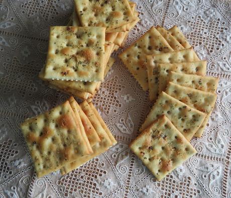 Spiced Buttery Crackers