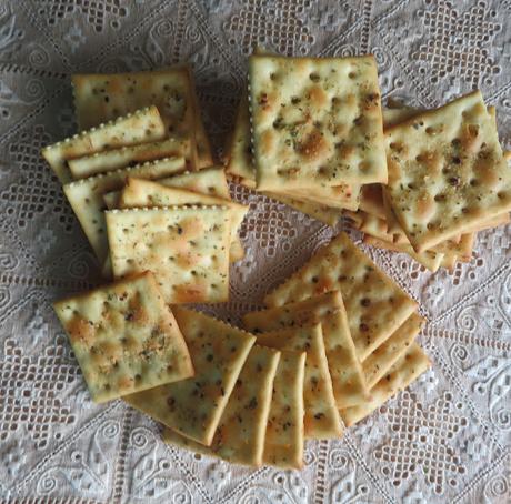 Spiced Buttery Crackers