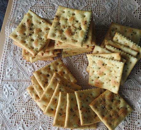 Spiced Buttery Crackers