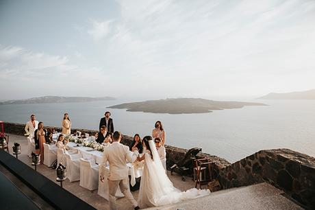 intimate-spring-wedding-santorini-spectacular-views_45