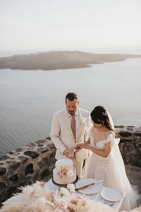 intimate-spring-wedding-santorini-spectacular-views_48