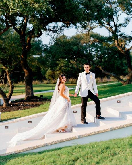 wedding venues in austin bride groom