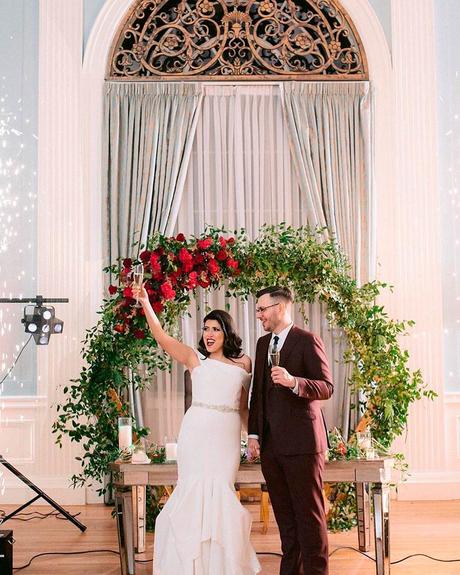 wedding venues in austin aisle arch