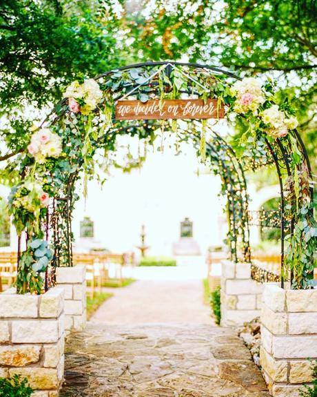 wedding venues in austin arch