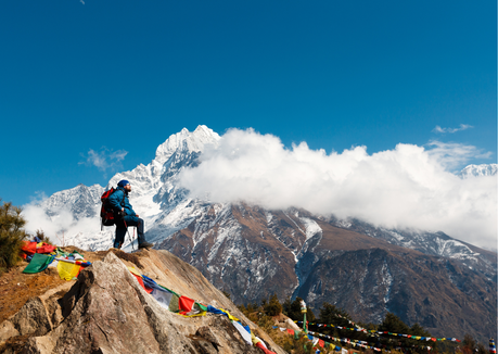 Hiker looking at the everest