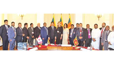 The delegation of Sri Lankan expats from Canada with Foreign Minister Ali Sabry, State Minister of Foreign Affairs Tharaka Balasuriya and Foreign Secretary Aruni Wijewardane, at the Foreign Ministry.