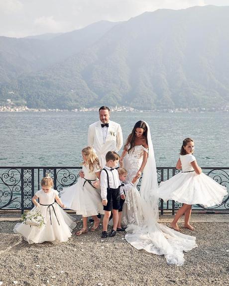 flower girl photo ideas all together in mountain lostinlove_photography