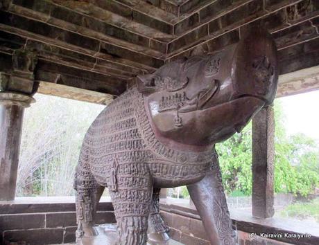 Kantara -  'varaha roopam' - restrained !!