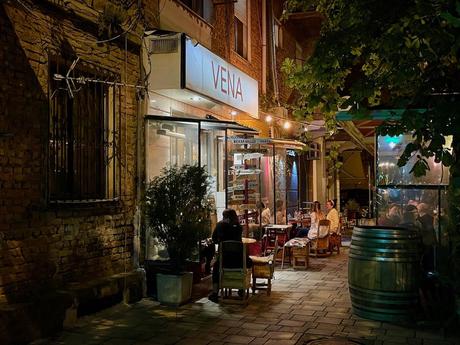 vena-vinoteka-wine-bar-tirana