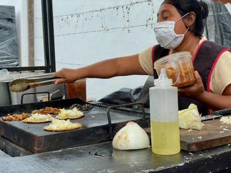 traditional-street-food-in-yucatan-peninsula-mexico