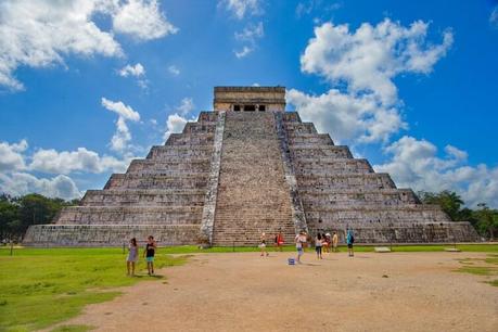 chichen-itza-yucatan-backpacking