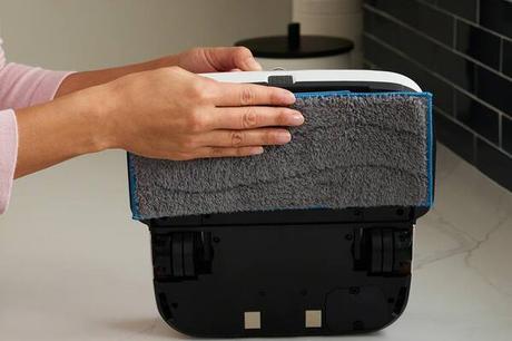 How to clean your robot mop