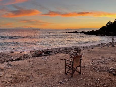 sunset-with-folding-chairs-on-the-beach