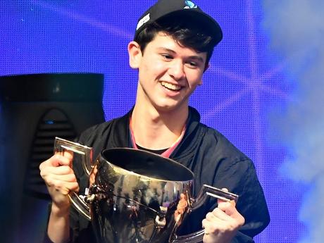 Bugha Net Worth In 2022– How He Became Professional Gamer