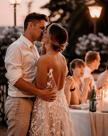 best wedding reception songs bride groom dance kiss