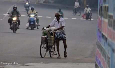 Common man on a bi-cycle ! .. Unnaipol Oruvan, Common Man and more !! Common man on a bi-cycle ! .. Unnaipol Oruvan, Common Man and more !!