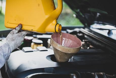 What Engine Oil Do I Use for My Car? Let’s Find Out From Expert Mechanics What Engine Oil Do I Use for My Car? Let’s Find Out From Expert Mechanics
