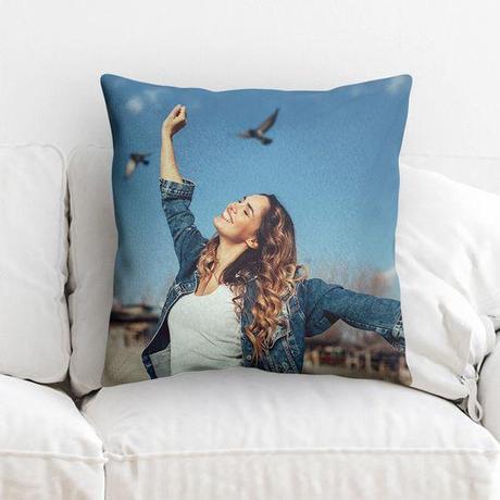 28 Personalised Gift Ideas for Friends for 2023