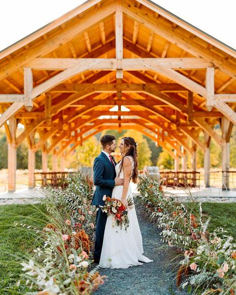 best wedding venues in massachusetts quonquont_farm outdoor bride groom