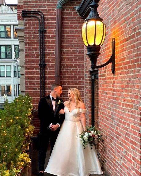 best wedding venues in massachusetts bride groom couple outdoor