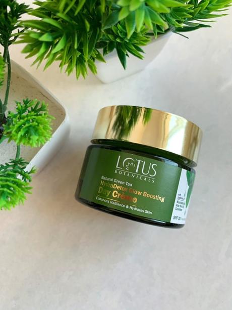 My recent buy from Lotus Botanicals: First Impression & Product details