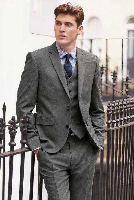 how to wear grey tweed suit