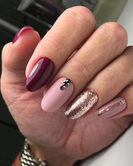 burgundy wedding nails with pink and gold dudkevich_olga
