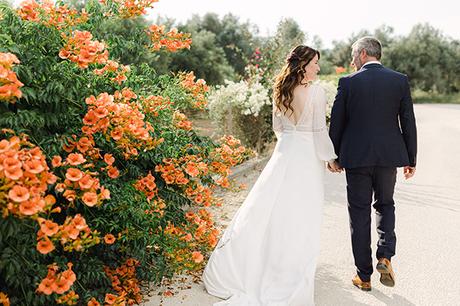 lovely-spring-elopement-in-kefalonia-anemones-roses_07x