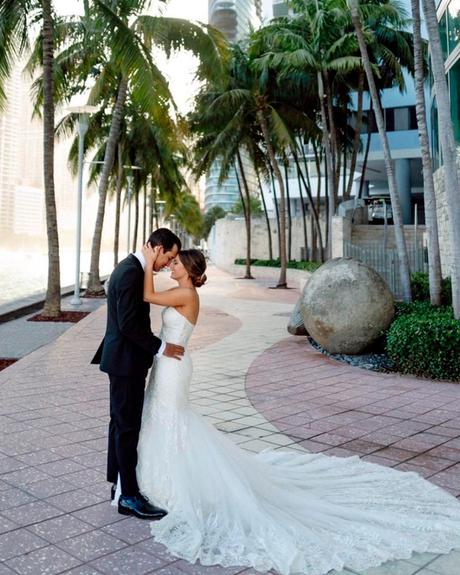 best miami wedding venues bride groom outdoor