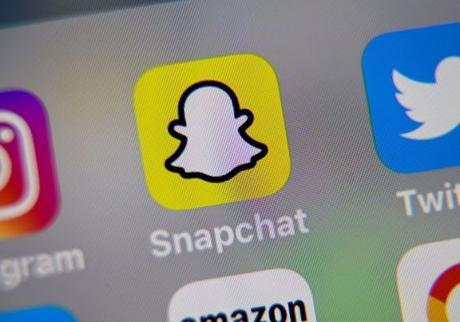 Snapchat is testing Lenses with power-ups and upgrades that you can buy • ProWellTech