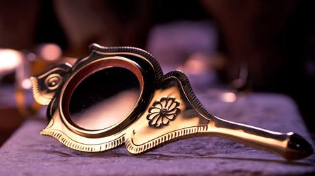 Aranmula Mirror - shopping things in kerala