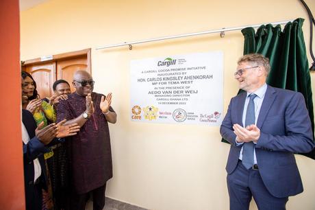 Cargill provides school projects for 6 communities in Western and Western North Regions Cargill provides school projects for 6 communities in Western and Western North Regions