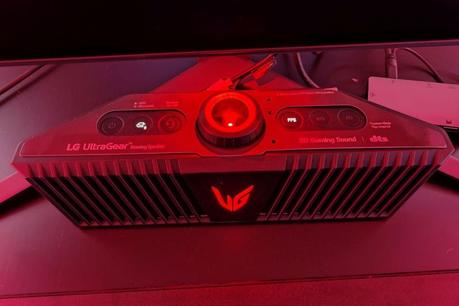 I saw LG’s 27-inch OLED, the future of gaming monitors