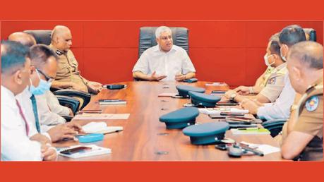 Arrest, prosecute organised criminal gangs – Minister