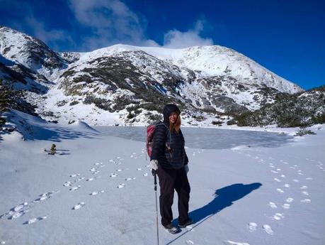 Winter Hiking: 21 Tips for Hiking in Snow and Cold Weather To Stay Safe