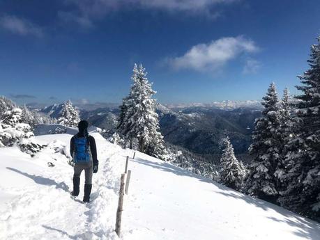 Winter Hiking: 21 Tips for Hiking in Snow and Cold Weather To Stay Safe