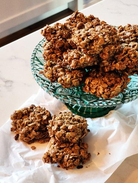 madam’s lace cookies