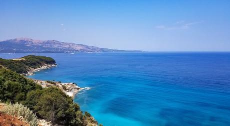 beautiful-beaches-near-saranda-with-blue-turquoise-water