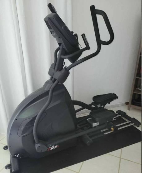 Best Adjustable Stride Elliptical Machine - Sole E95s Elliptical Trainer