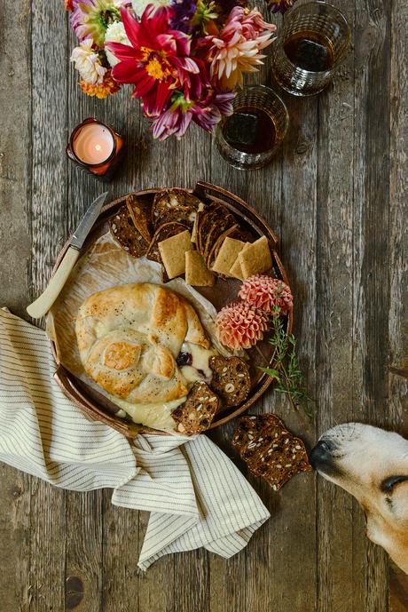 Baked Cranberry Brie: An Easy Holiday Appetizer