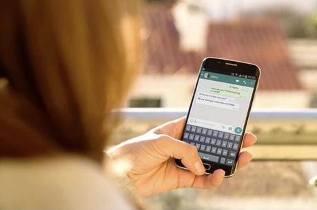 New Year's Greetings on WhatsApp: The trick to send the same message to multiple contacts with just one click 3 Android Device Chats