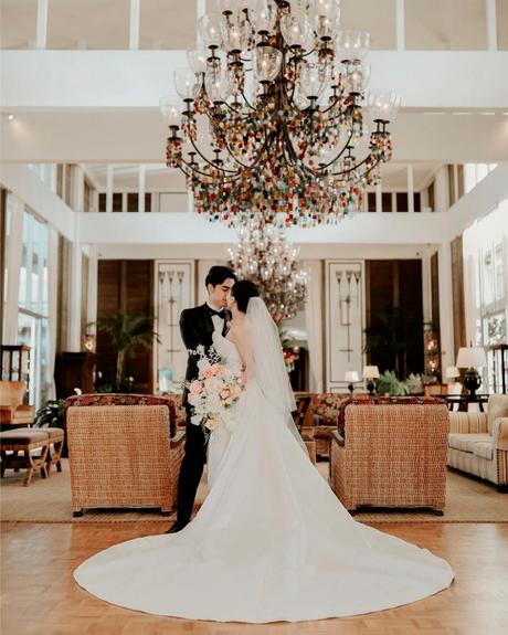 best wedding venues in hawaii indoor bride groom