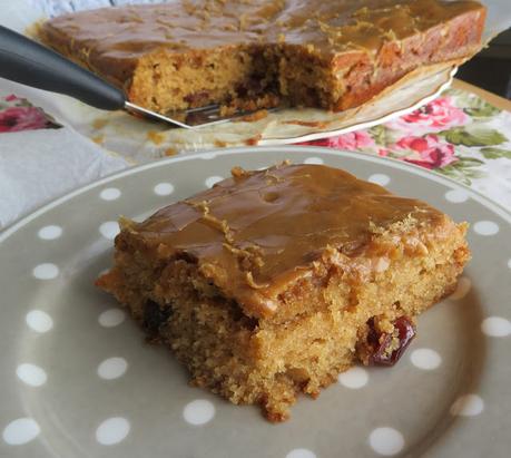 Date & Coffee Sponge Cake