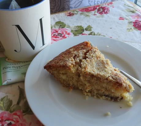 OLD FASHIONED PIE PLATE CRUMB CAKE