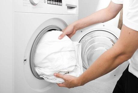 Pass this time, you need to wash the bedding. Expert warns of consequences 3 Wash bedding