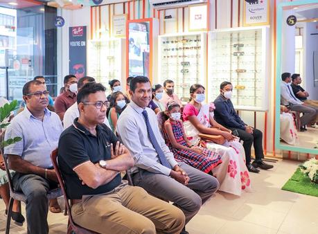 Eric Rajapakse Opticians encourages artistic talents of youngsters on World Children’s Day Eric Rajapakse Opticians encourages artistic talents of youngsters on World Children’s Day