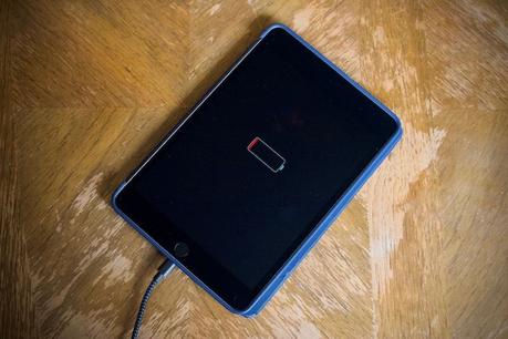 iPhone Touchscreen Not Working? Trying These 6 Solutions