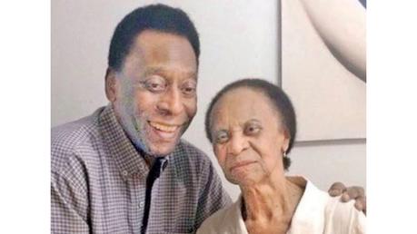 Pele's mom is unaware the soccer legend has died