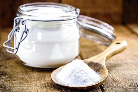 How do you permanently get rid of the smell of damp and musty cabinets? One simple ingredient is enough 3 baking soda